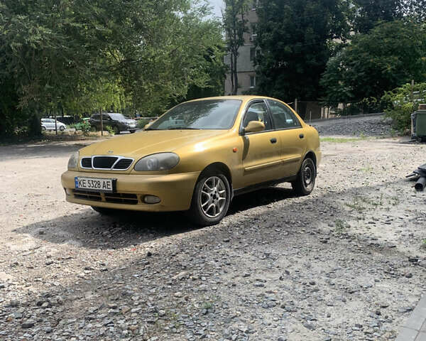 Жовтий Деу Ланос, об'ємом двигуна 1.6 л та пробігом 164 тис. км за 2400 $, фото 12 на Automoto.ua