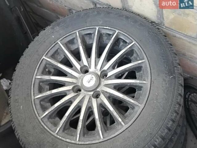 Желтый Дэу Ланос, объемом двигателя 1.5 л и пробегом 272 тыс. км за 2000 $, фото 11 на Automoto.ua