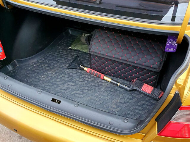 Желтый Дэу Ланос, объемом двигателя 1.5 л и пробегом 200 тыс. км за 3350 $, фото 7 на Automoto.ua