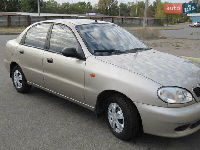 Дэу Ланос 2004 в Днепре (Днепропетровске) на Automoto.ua Желтый Дэу Ланос, объемом двигателя 1.5 л и пробегом 147 тыс. км за 3500 $, фото 2 на Automoto.ua