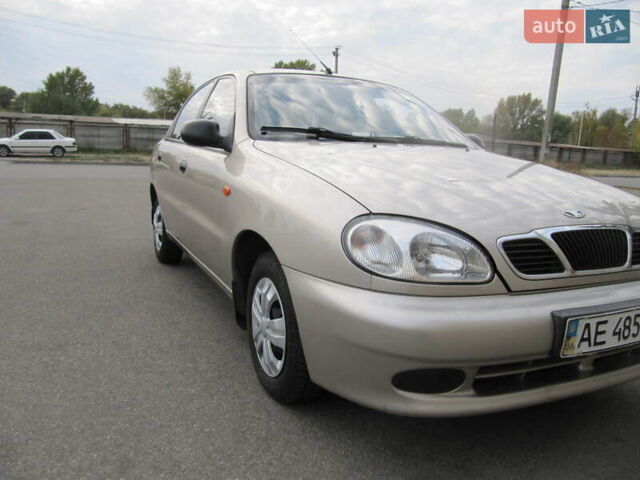 Дэу Ланос 2004 в Днепре (Днепропетровске) на Automoto.ua Желтый Дэу Ланос, объемом двигателя 1.5 л и пробегом 147 тыс. км за 3500 $, фото 23 на Automoto.ua