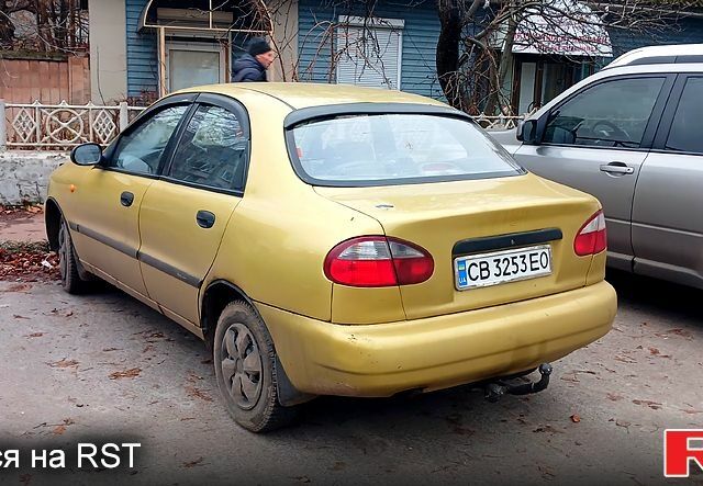 Желтый Дэу Ланос, объемом двигателя 1.5 л и пробегом 140 тыс. км за 1800 $, фото 1 на Automoto.ua
