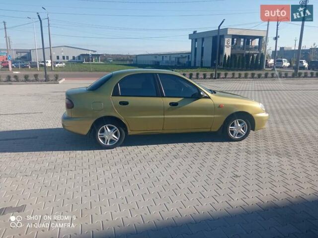 Желтый Дэу Ланос, объемом двигателя 1.5 л и пробегом 227 тыс. км за 2800 $, фото 3 на Automoto.ua