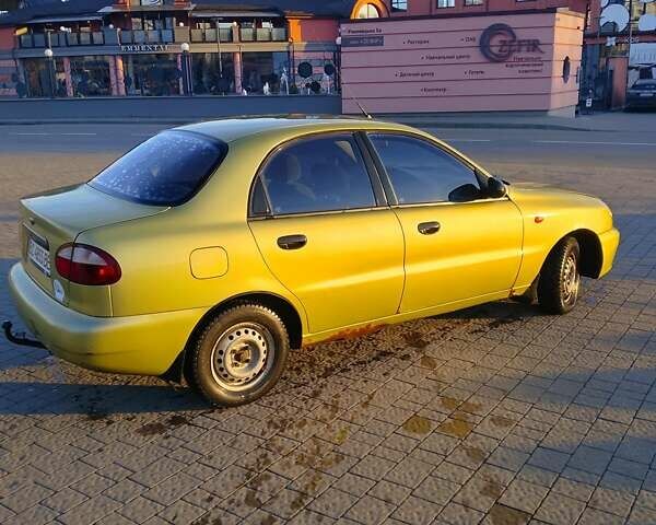 Жовтий Деу Ланос, об'ємом двигуна 1.5 л та пробігом 187 тис. км за 1100 $, фото 3 на Automoto.ua