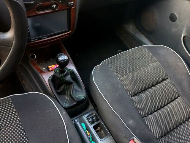 Деу Ланос 2007 у Вознесенске на Automoto.ua Жовтий Деу Ланос, об'ємом двигуна 1.4 л та пробігом 190 тис. км за 1200 $, фото 2 на Automoto.ua