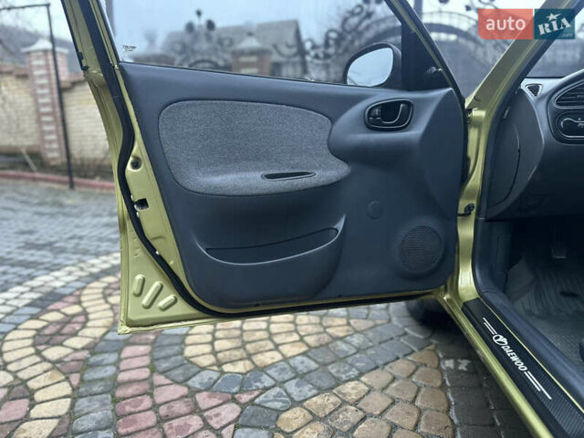 Жовтий Деу Ланос, об'ємом двигуна 1.5 л та пробігом 145 тис. км за 2850 $, фото 18 на Automoto.ua