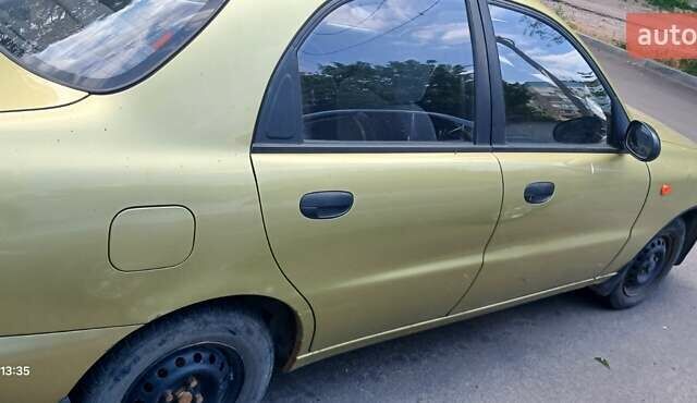 Жовтий Деу Ланос, об'ємом двигуна 1.5 л та пробігом 141 тис. км за 3200 $, фото 4 на Automoto.ua
