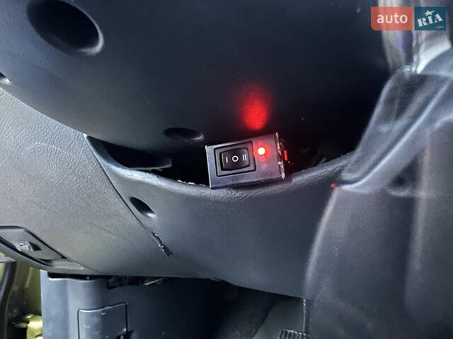 Жовтий Деу Ланос, об'ємом двигуна 1.5 л та пробігом 145 тис. км за 2850 $, фото 34 на Automoto.ua