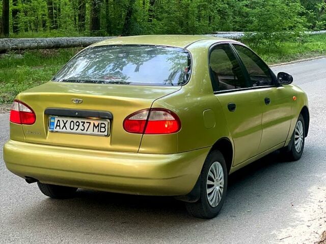 Жовтий Деу Ланос, об'ємом двигуна 1.5 л та пробігом 0 тис. км за 2200 $, фото 2 на Automoto.ua