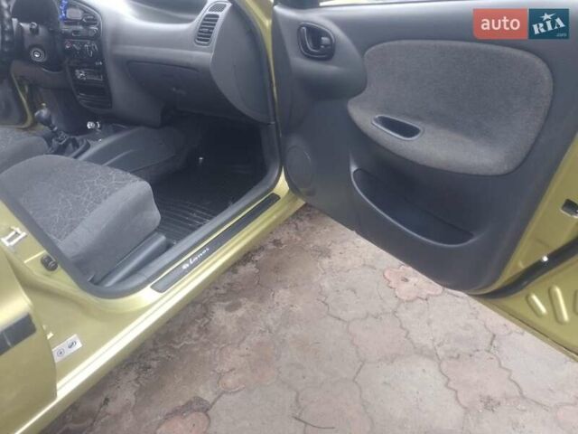 Желтый Дэу Ланос, объемом двигателя 1.5 л и пробегом 190 тыс. км за 1750 $, фото 15 на Automoto.ua
