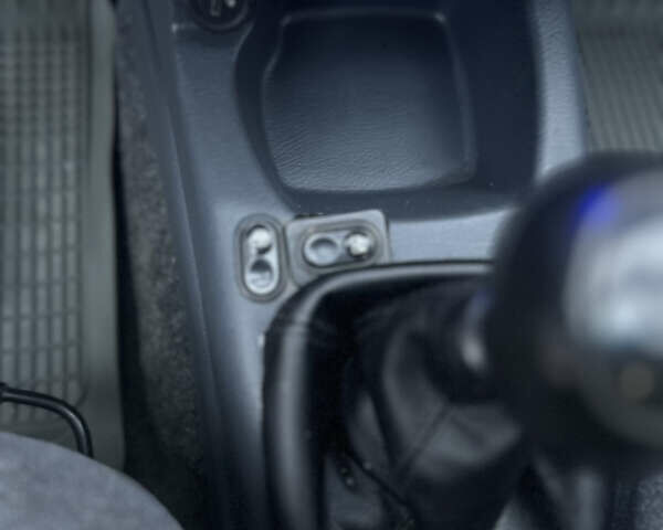 Жовтий Деу Ланос, об'ємом двигуна 1.5 л та пробігом 145 тис. км за 2850 $, фото 30 на Automoto.ua