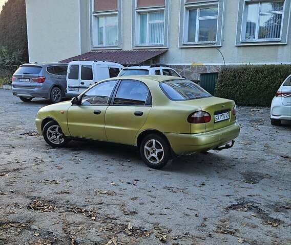 Желтый Дэу Ланос, объемом двигателя 1.5 л и пробегом 200 тыс. км за 1550 $, фото 3 на Automoto.ua