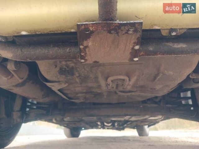 Жовтий Деу Ланос, об'ємом двигуна 1.5 л та пробігом 200 тис. км за 1100 $, фото 17 на Automoto.ua