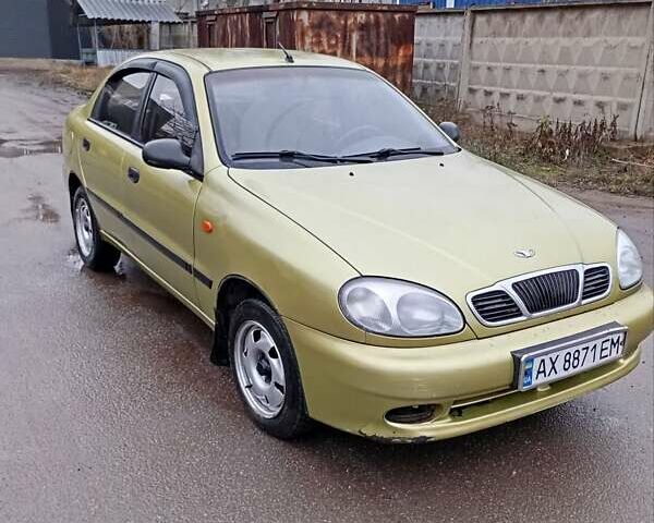 Желтый Дэу Ланос, объемом двигателя 1.39 л и пробегом 195 тыс. км за 2200 $, фото 2 на Automoto.ua