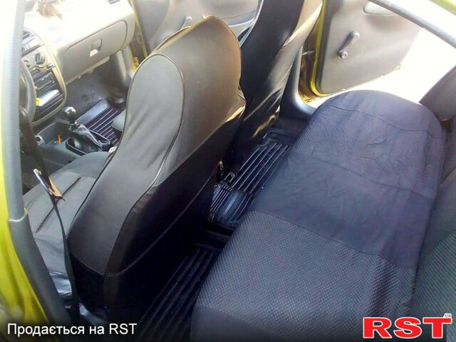 Жовтий Деу Ланос, об'ємом двигуна 1.5 л та пробігом 170 тис. км за 2800 $, фото 4 на Automoto.ua