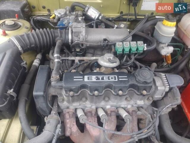 Желтый Дэу Ланос, объемом двигателя 1.5 л и пробегом 190 тыс. км за 1750 $, фото 30 на Automoto.ua