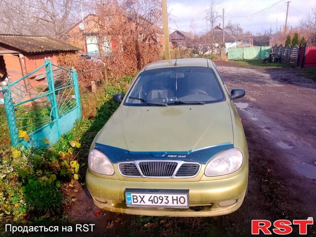 Желтый Дэу Ланос, объемом двигателя 1.4 л и пробегом 300 тыс. км за 1300 $, фото 2 на Automoto.ua