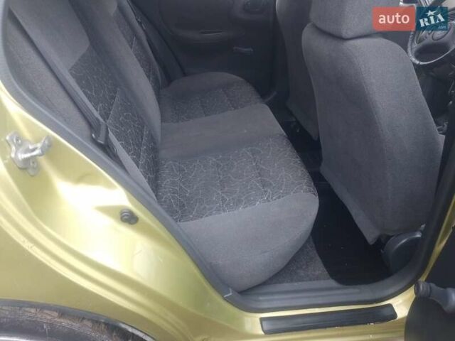 Желтый Дэу Ланос, объемом двигателя 1.5 л и пробегом 190 тыс. км за 1750 $, фото 16 на Automoto.ua