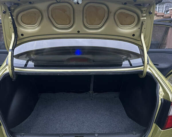 Жовтий Деу Ланос, об'ємом двигуна 1.5 л та пробігом 145 тис. км за 2850 $, фото 39 на Automoto.ua