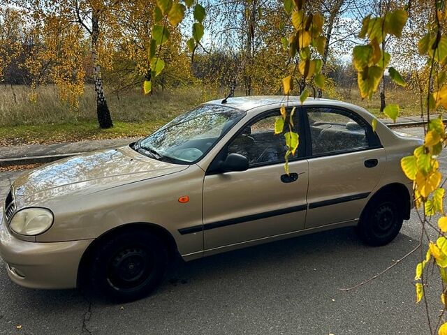 Желтый Дэу Ланос, объемом двигателя 1.5 л и пробегом 165 тыс. км за 1599 $, фото 7 на Automoto.ua