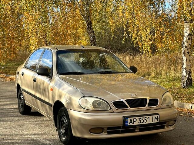 Желтый Дэу Ланос, объемом двигателя 1.5 л и пробегом 165 тыс. км за 1599 $, фото 2 на Automoto.ua