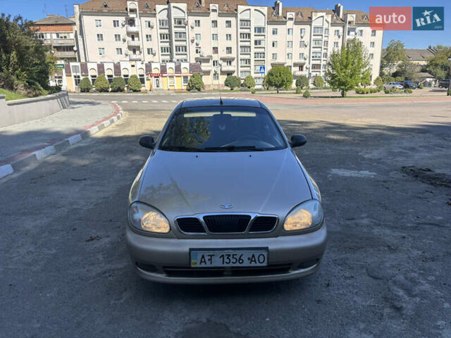 Желтый Дэу Ланос, объемом двигателя 1.4 л и пробегом 150 тыс. км за 1100 $, фото 10 на Automoto.ua