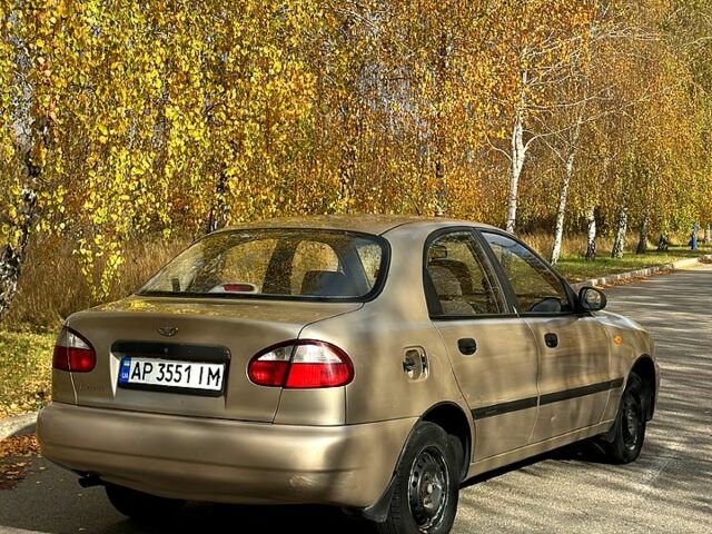 Желтый Дэу Ланос, объемом двигателя 1.5 л и пробегом 165 тыс. км за 1599 $, фото 5 на Automoto.ua