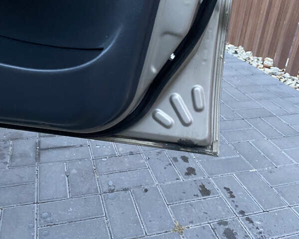Жовтий Деу Ланос, об'ємом двигуна 1.6 л та пробігом 185 тис. км за 3000 $, фото 14 на Automoto.ua