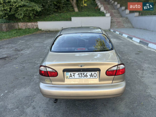 Желтый Дэу Ланос, объемом двигателя 1.4 л и пробегом 150 тыс. км за 1100 $, фото 3 на Automoto.ua