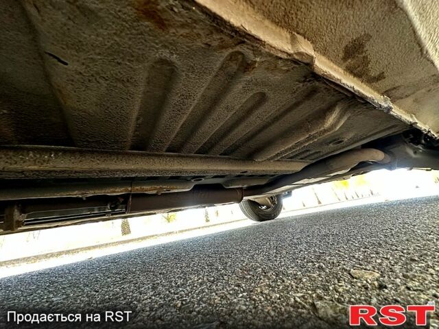 Желтый Дэу Ланос, объемом двигателя 1.5 л и пробегом 165 тыс. км за 1599 $, фото 10 на Automoto.ua