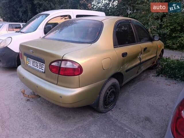 Желтый Дэу Ланос, объемом двигателя 1.6 л и пробегом 137 тыс. км за 1500 $, фото 6 на Automoto.ua