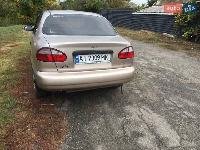 Желтый Дэу Ланос, объемом двигателя 1.6 л и пробегом 175 тыс. км за 2700 $, фото 3 на Automoto.ua