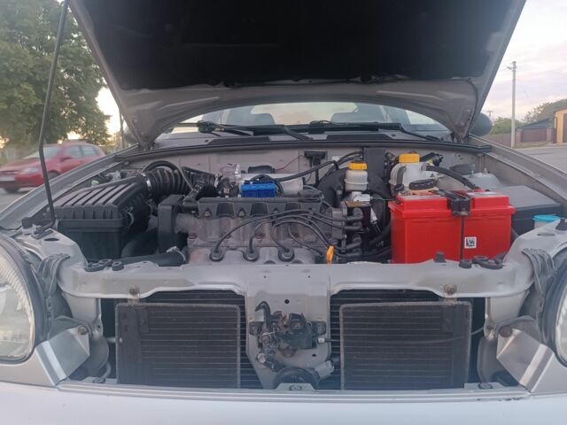 Сірий Деу Ланос, об'ємом двигуна 0.15 л та пробігом 318 тис. км за 2450 $, фото 4 на Automoto.ua