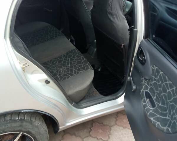 Серый Дэу Ланос, объемом двигателя 1.5 л и пробегом 300 тыс. км за 2000 $, фото 9 на Automoto.ua