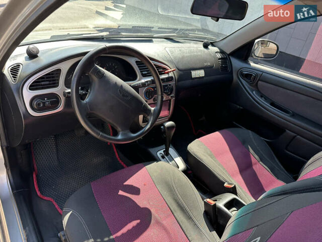 Дэу Ланос 2003 в Кривом Роге на Automoto.ua Серый Дэу Ланос, объемом двигателя 1.6 л и пробегом 237 тыс. км за 3150 $, фото 12 на Automoto.ua