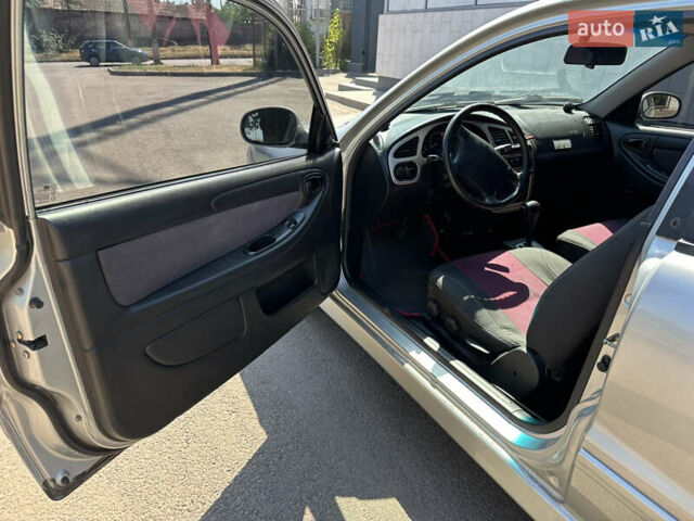 Дэу Ланос 2003 в Кривом Роге на Automoto.ua Серый Дэу Ланос, объемом двигателя 1.6 л и пробегом 237 тыс. км за 3150 $, фото 10 на Automoto.ua