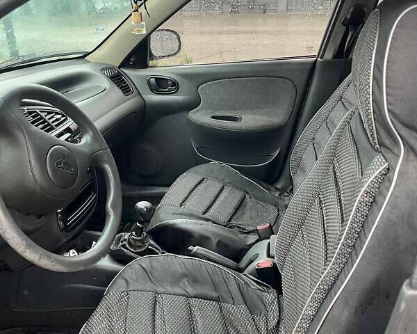 Сірий Деу Ланос, об'ємом двигуна 1.5 л та пробігом 182 тис. км за 2500 $, фото 3 на Automoto.ua