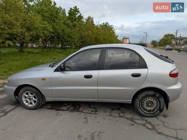 Дэу Ланос 2004 в Львове на Automoto.ua Серый Дэу Ланос, объемом двигателя 1.5 л и пробегом 260 тыс. км за 2200 $, фото 1 на Automoto.ua