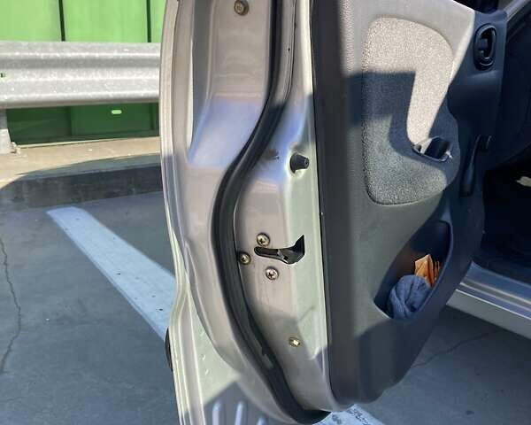 Сірий Деу Ланос, об'ємом двигуна 1.5 л та пробігом 235 тис. км за 2500 $, фото 11 на Automoto.ua