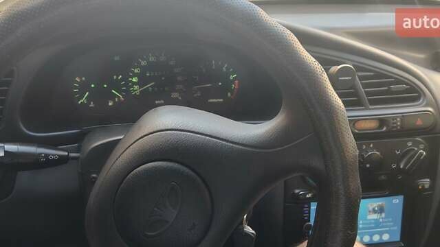 Деу Ланос 2005 у Харкові на Automoto.ua Сірий Деу Ланос, об'ємом двигуна 1.5 л та пробігом 290 тис. км за 2000 $, фото 5 на Automoto.ua