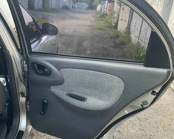 Сірий Деу Ланос, об'ємом двигуна 1.5 л та пробігом 220 тис. км за 2350 $, фото 17 на Automoto.ua
