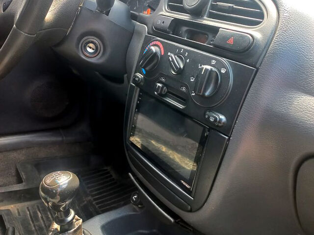 Серый Дэу Ланос, объемом двигателя 1.5 л и пробегом 340 тыс. км за 2500 $, фото 6 на Automoto.ua