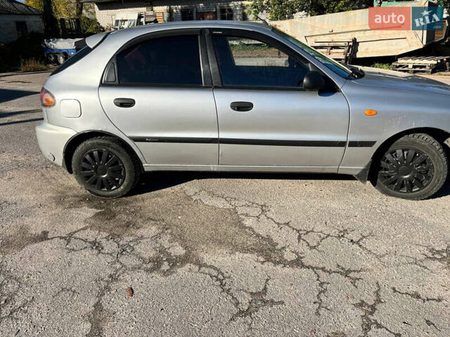 Сірий Деу Ланос, об'ємом двигуна 1.6 л та пробігом 281 тис. км за 2300 $, фото 2 на Automoto.ua