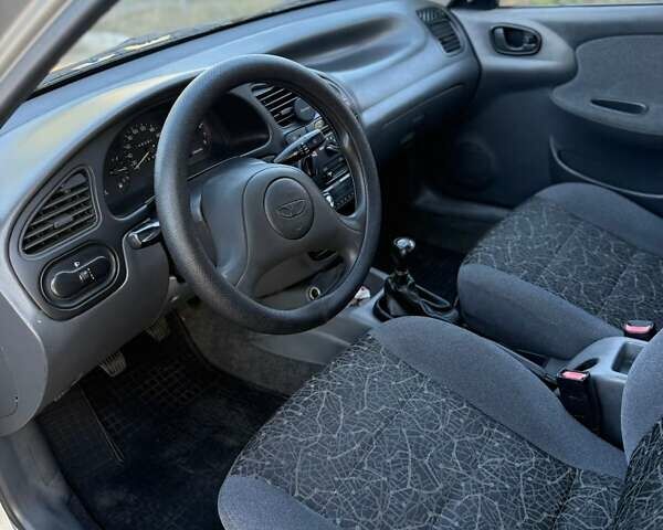 Сірий Деу Ланос, об'ємом двигуна 1.5 л та пробігом 140 тис. км за 3200 $, фото 12 на Automoto.ua