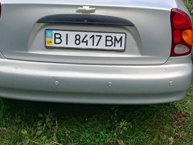 Серый Дэу Ланос, объемом двигателя 1.5 л и пробегом 200 тыс. км за 2000 $, фото 1 на Automoto.ua