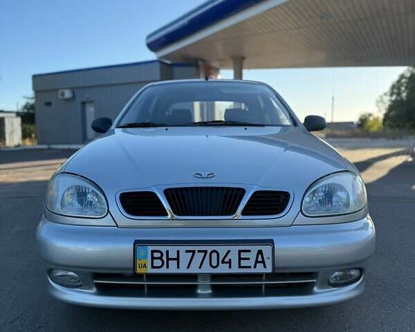 Сірий Деу Ланос, об'ємом двигуна 1.5 л та пробігом 140 тис. км за 3200 $, фото 1 на Automoto.ua