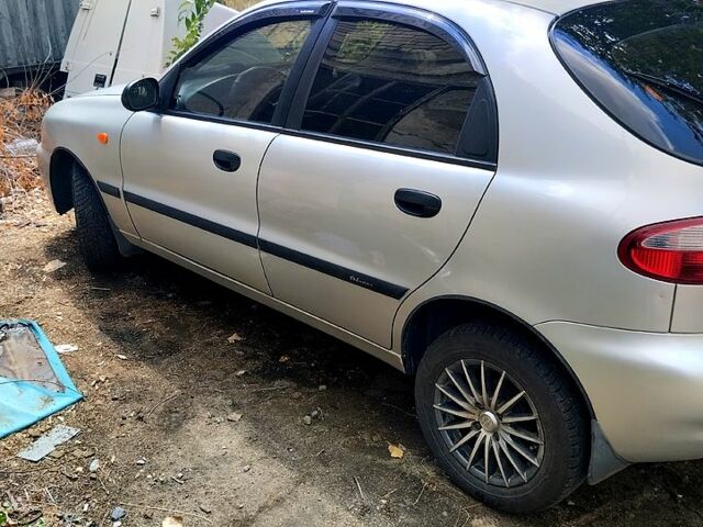 Серый Дэу Ланос, объемом двигателя 1.5 л и пробегом 180 тыс. км за 2600 $, фото 2 на Automoto.ua