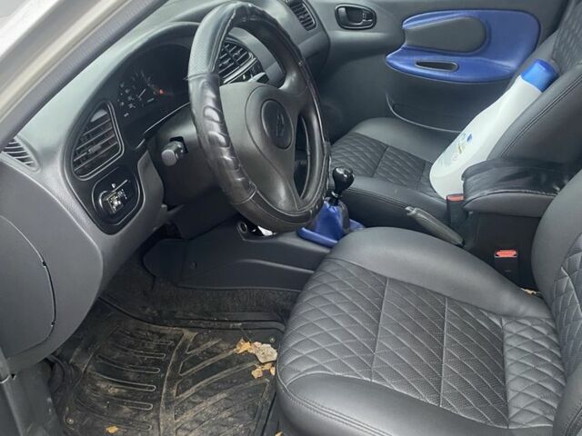 Сірий Деу Ланос, об'ємом двигуна 1.5 л та пробігом 220 тис. км за 3000 $, фото 2 на Automoto.ua