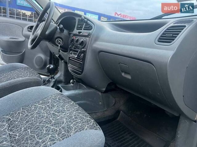 Сірий Деу Ланос, об'ємом двигуна 1.5 л та пробігом 105 тис. км за 3200 $, фото 24 на Automoto.ua