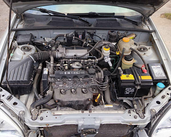 Серый Дэу Ланос, объемом двигателя 1.5 л и пробегом 130 тыс. км за 3300 $, фото 6 на Automoto.ua